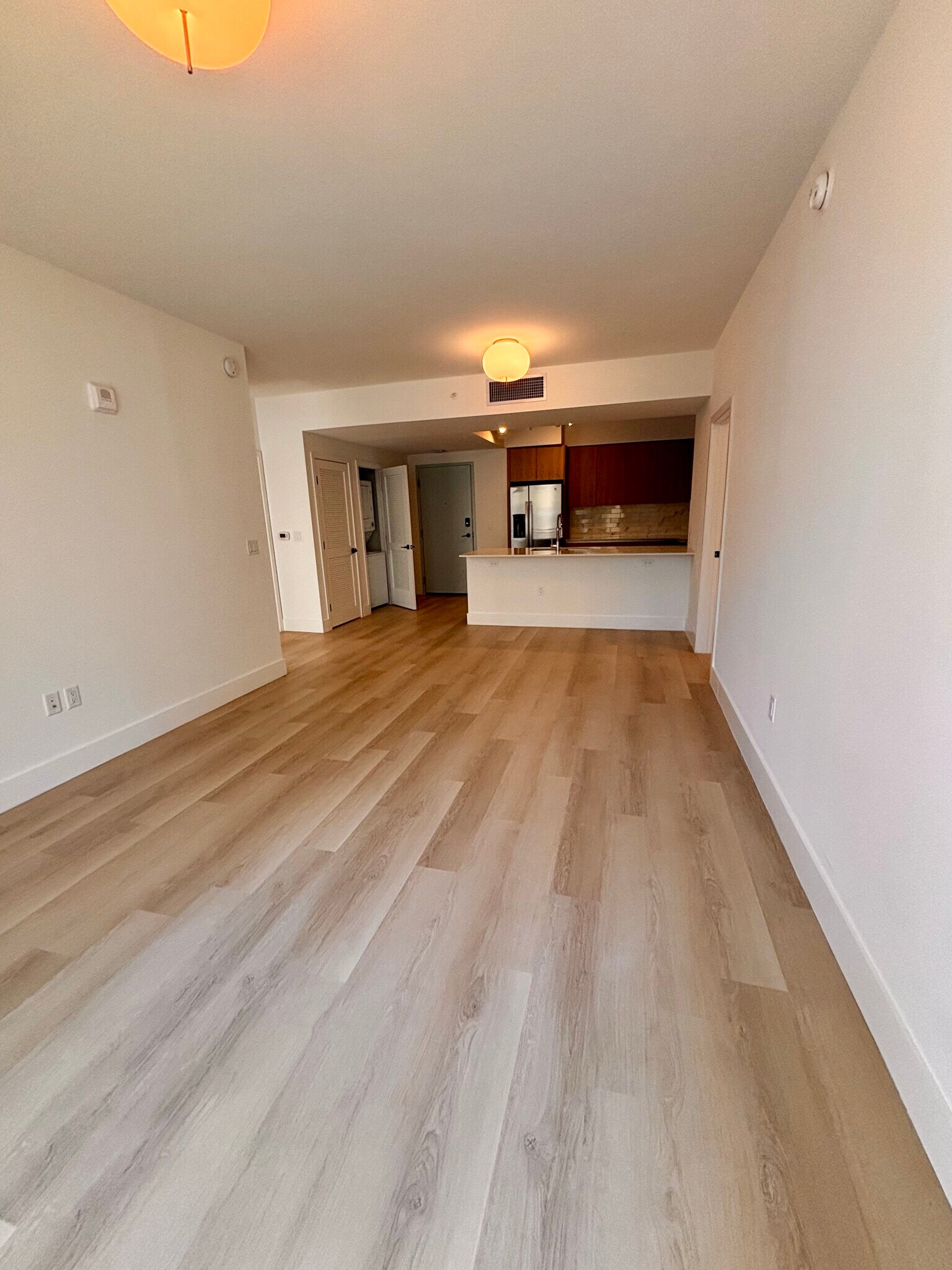 2512 NE 181st St unit B2, North Miami Beach, FL 33160 - photo 1