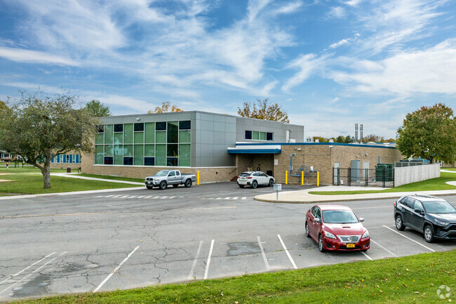 The Minoa Elementary School building in East Syracuse, NY.