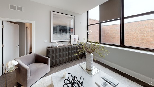 1 BR, 1 BA - Dell - 690 SF