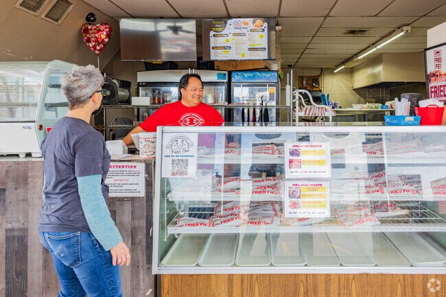 Arbuckle Mountain Original Fried Pies near Skyline offers delicious deep-fried pies.
