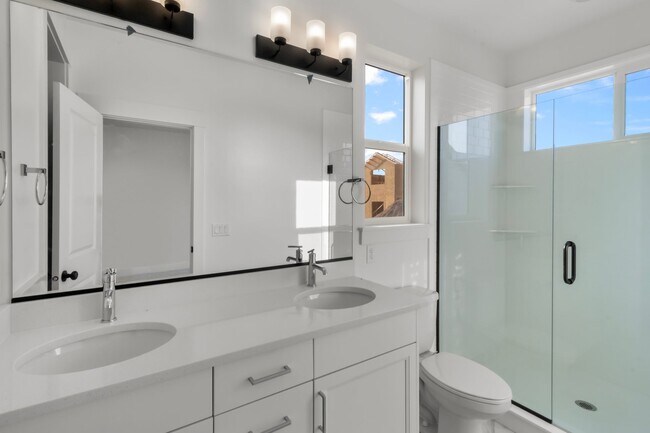 594 N 275 E unit 36869955, Providence, UT 84332 - photo 7