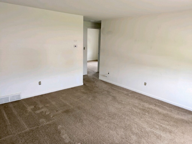 654-654 W Main St unit 10, Arcade, NY 14009 - photo 3