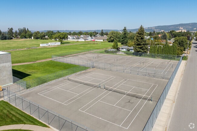 Greenacres Middle School has several tennis courts for kids to play.