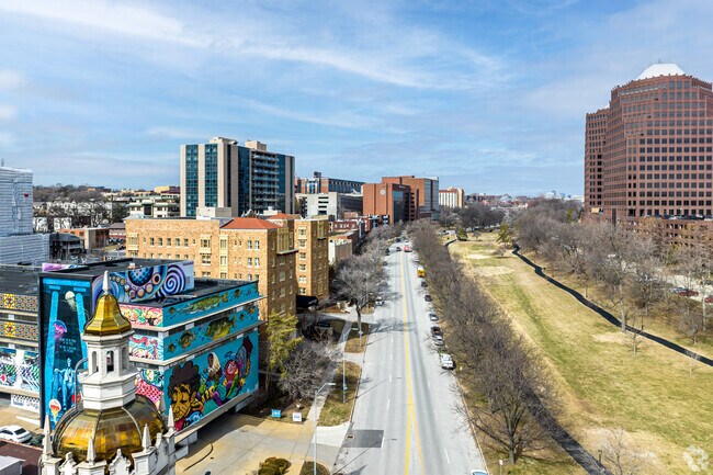 Saint Luke's Hospital of Kansas City is 3 miles away