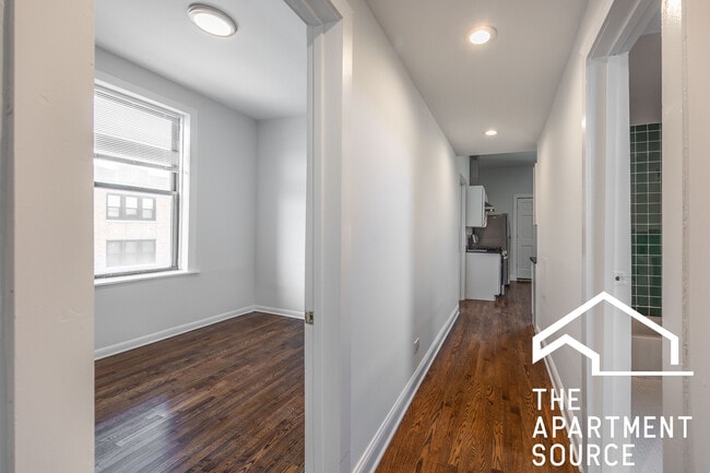 1000 N Mozart St unit 2e, Chicago, IL 60622 - photo 3