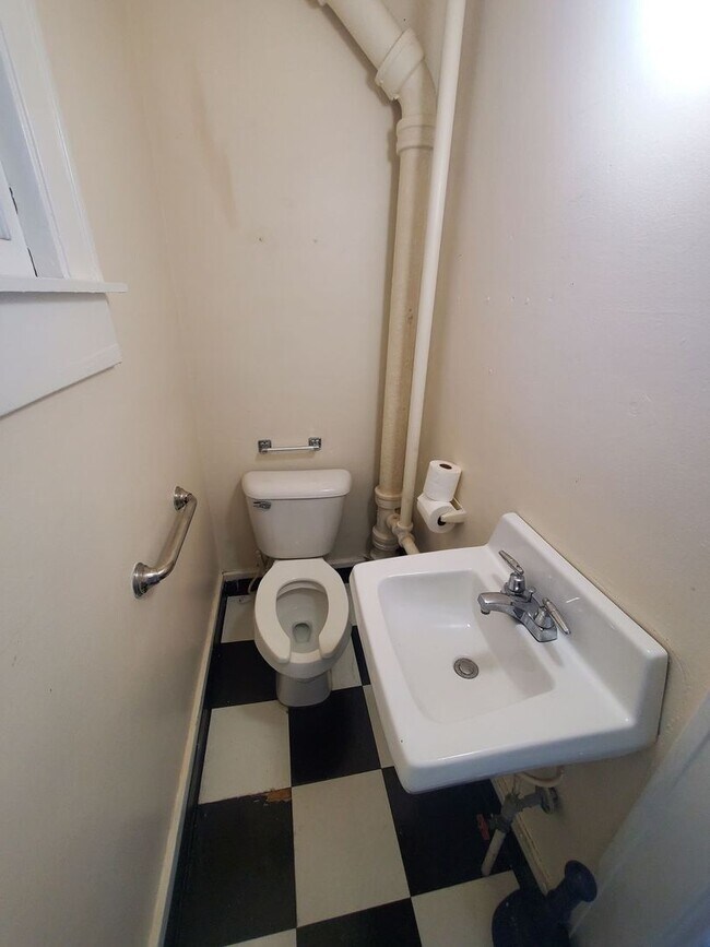 920-924 Romayne Ave Unit 920, Racine, WI 53402