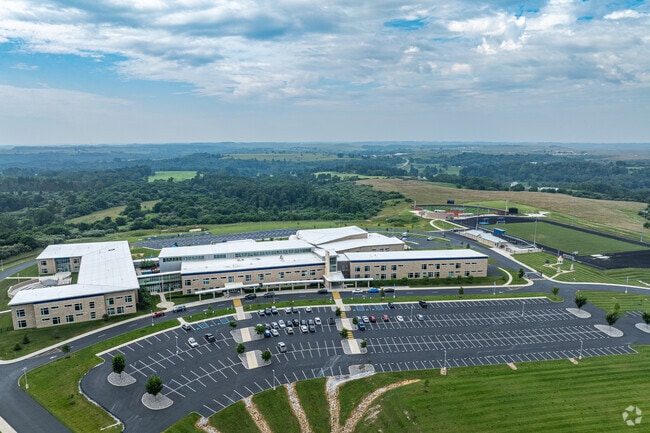 Testing shows that 52% of Harrison Central Junior/Senior High School students are at least proficient in reading.