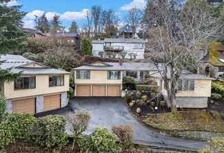 7150 SE Thorburn St Unit A, Portland, OR 97215