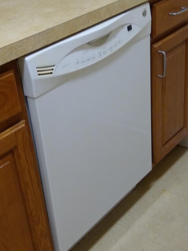 Dishwasher included