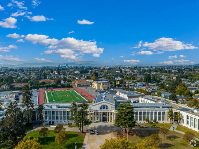 Oakland Techical High School located in Temescal.