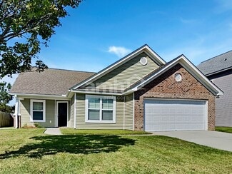129 Charlesfort Way, Moncks Corner, SC 29461