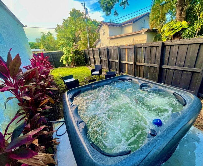 834 NE 14th Ave unit ID1369649P, Fort Lauderdale, FL 33304 - photo 4