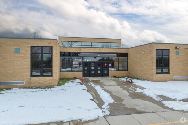 Kids are challenged to excel at Richfield Elementary School.