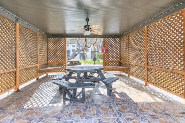 4645 Ocean Dr unit F-23, Corpus Christi, TX 78412 - photo 2