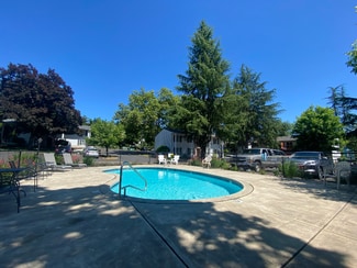 1700 Blankenship Rd Unit 1700 Blankenship Road, West Linn, OR 97068