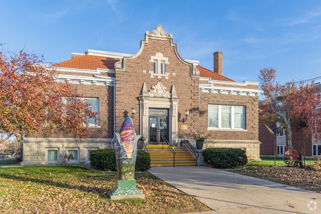 Vinton’s public library features decorative butterflies outside of its front entrance.