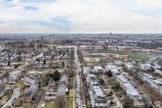 Ednor Gardens-Lakeside is located three miles north of downtown, making commuting easy for residents of this Baltimore neighborhood.