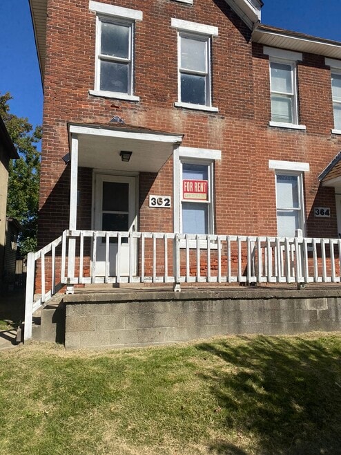 362 E Markison Ave, Columbus, OH 43207 - photo 1