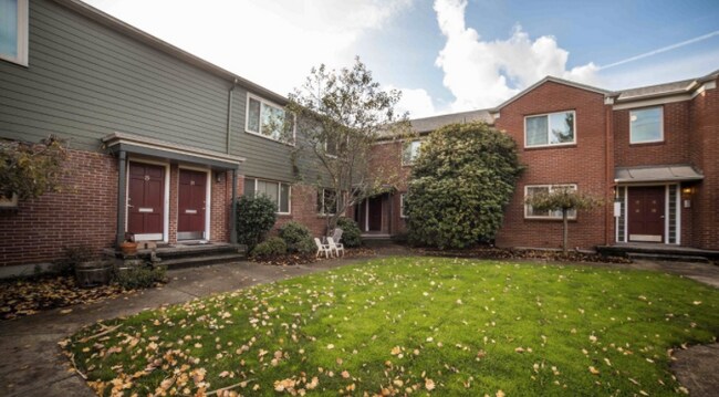 2515 SE 51st Ave unit 18, Portland, OR 97206 - photo 2