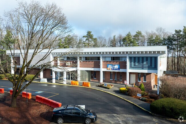MetroWest Jewish Day School is a pluralistic Jewish school in Nobscot.