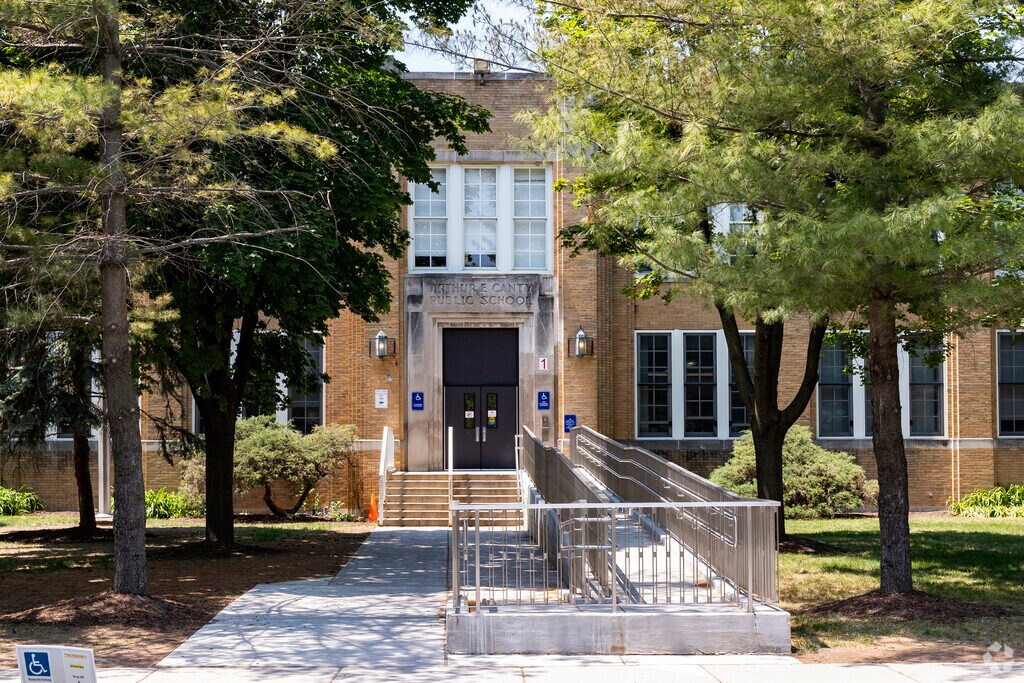 Canty Elementary School, Rankings & Reviews