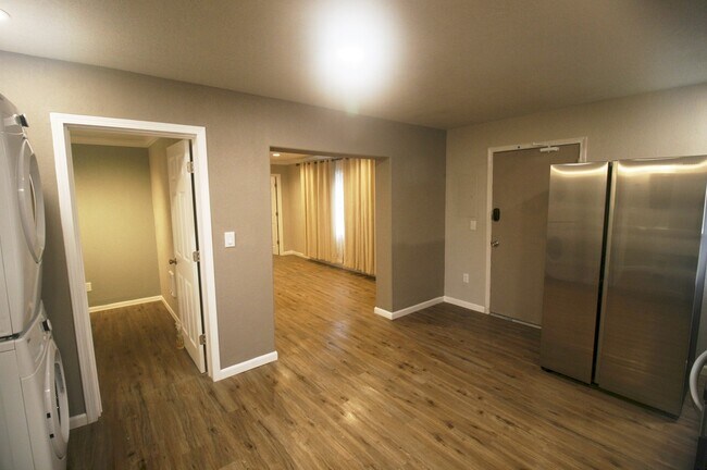 1515 SE Mill St unit 2, Roseburg, OR 97470 - photo 6