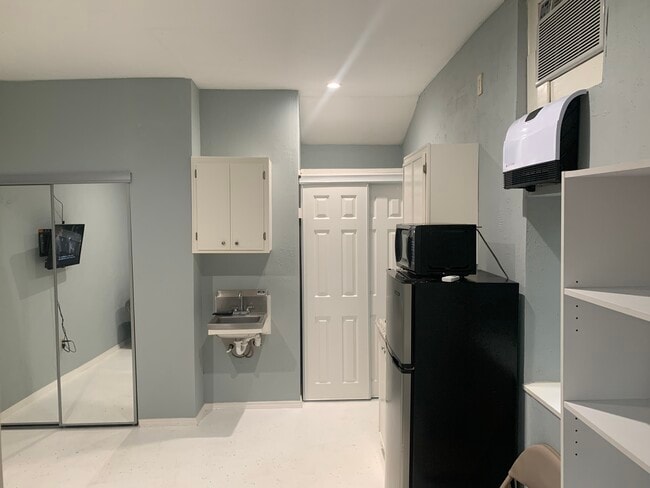 22802 Whispering Willow Dr unit Studio 1, Spring, TX 77373 - photo 7