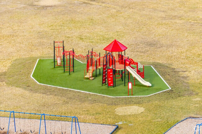 Serena Hills Elementary School is located at 255 Pleasant Dr, Chicago Heights, IL 60411.