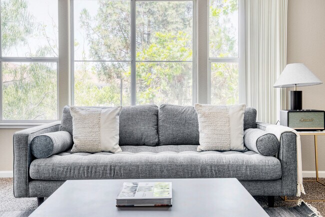 10024 Paseo Montril unit FL1-ID110A, San Diego, CA 92129 - photo 2