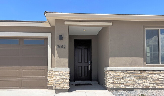 3012 Donita Ln NE, Rio Rancho, NM 87144 - photo 2
