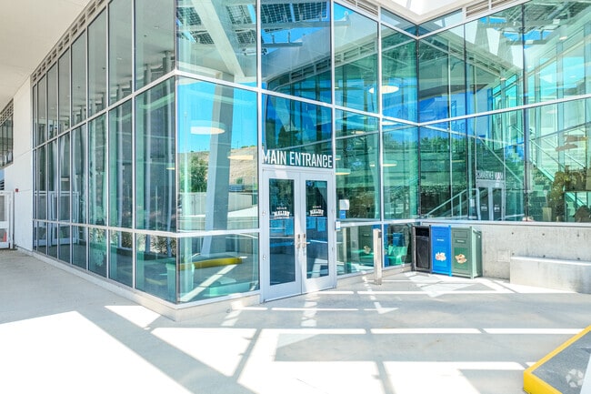 Malibu High School is an great option for students 9-12 in El Nido.