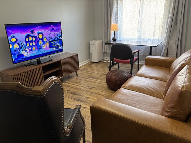 2475 E Maple Rd unit Penthouse Unit, Troy, MI 48083 - photo 2