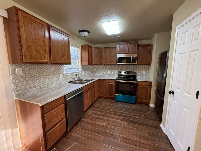 1305 Fox Creek Dr, Killeen, TX 76543 - photo 7