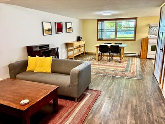 317 N Wasson Ln Unit B, River Falls, WI 54022