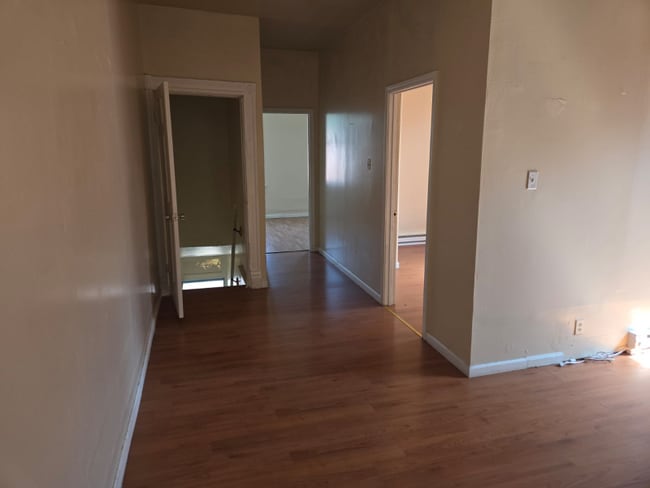 3302 Winnebago St unit 2nd floor, Saint Louis, MO 63118 - photo 3