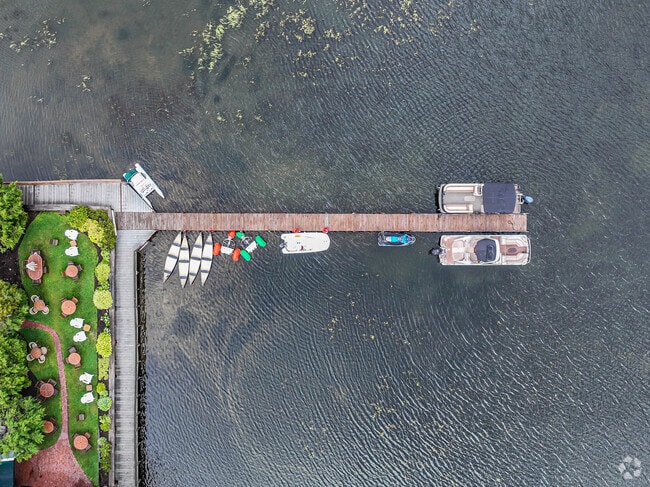 Many restaurants in Meredith offer docks for your boat.