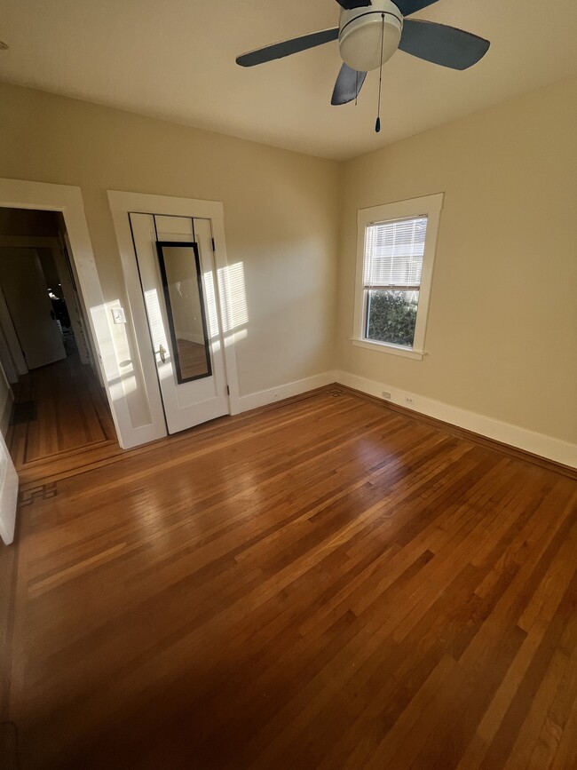 917 Macarthur Blvd, Oakland, CA 94610 - photo 3