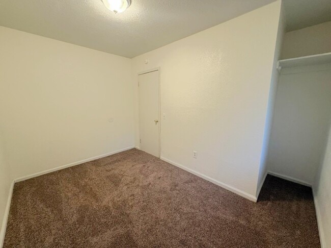 2875 M St, Merced, CA 95348 - photo 7