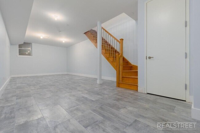 1135 St Marks Ave unit 1B, New York City, NY 11213 - photo 5