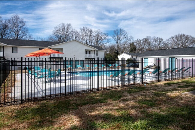 Cleo Apartments, Athens, AL 35611 - photo 4