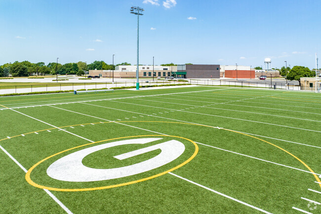 Gretna High School, Rankings & Reviews - Homes.com