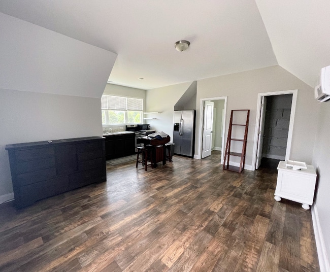 97 8th Ave, Bluffton, SC 29910 - photo 2