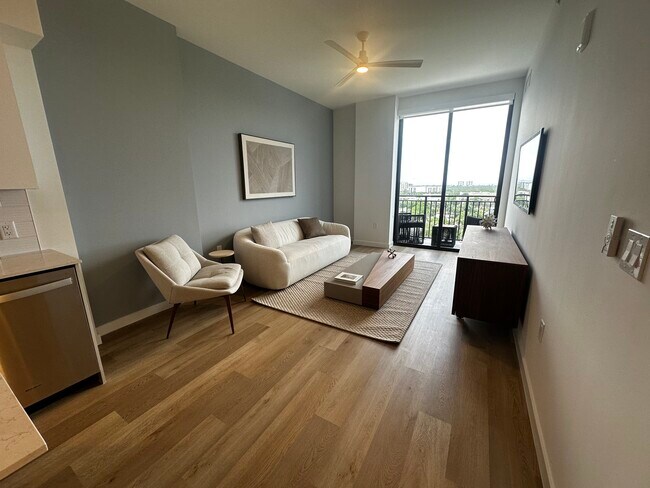 134 SE 2nd Ave unit A2, Dania, FL 33004 - photo 2