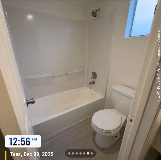 501 Lansing Dr unit 18, Bakersfield, CA 93309 - photo 7