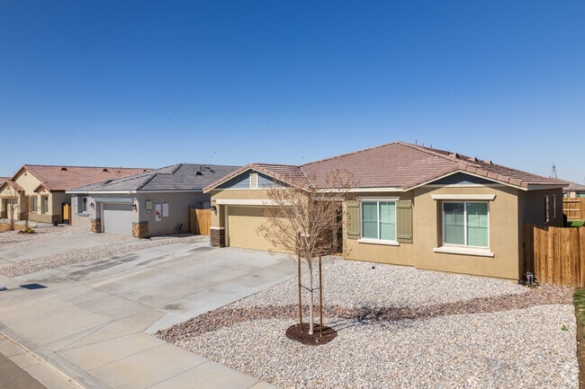 Single family homes in Adelanto Neighborhood.