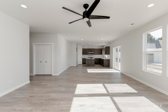 2415 N Silver Wolf Place, Star, ID 83669 - photo 3