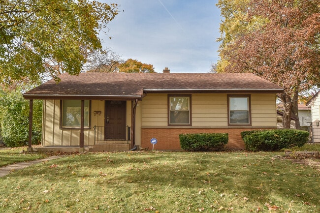 5101 N 83rd St, Milwaukee, WI 53218 - photo 2