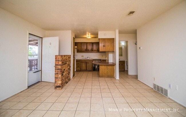 1615 16th St unit 6, Lubbock, TX 79401 - photo 4