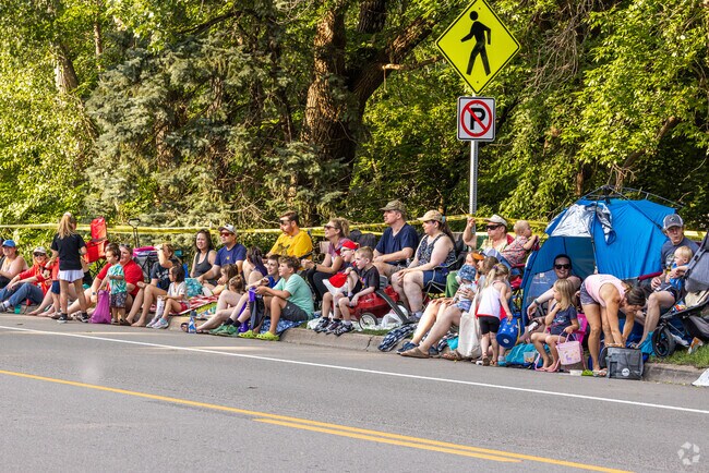 Roseville Residents line the streets to watch the Annual Rose Parade every June.