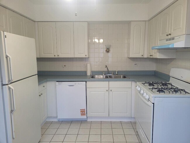 7335 W 157th St unit 1C, Orland Park, IL 60462 - photo 5